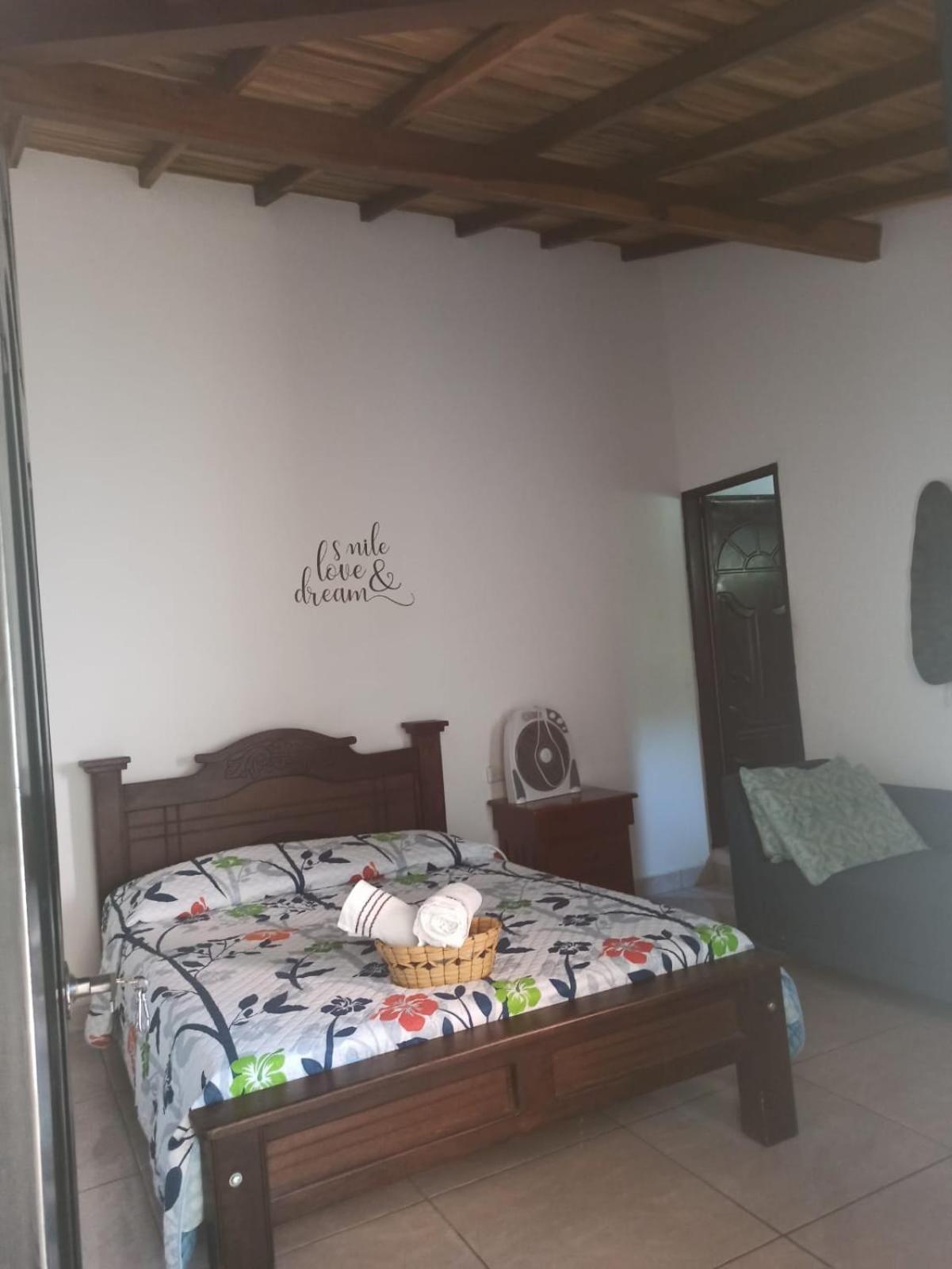 Hostal Jose Navarro Guadalupe Exteriér fotografie